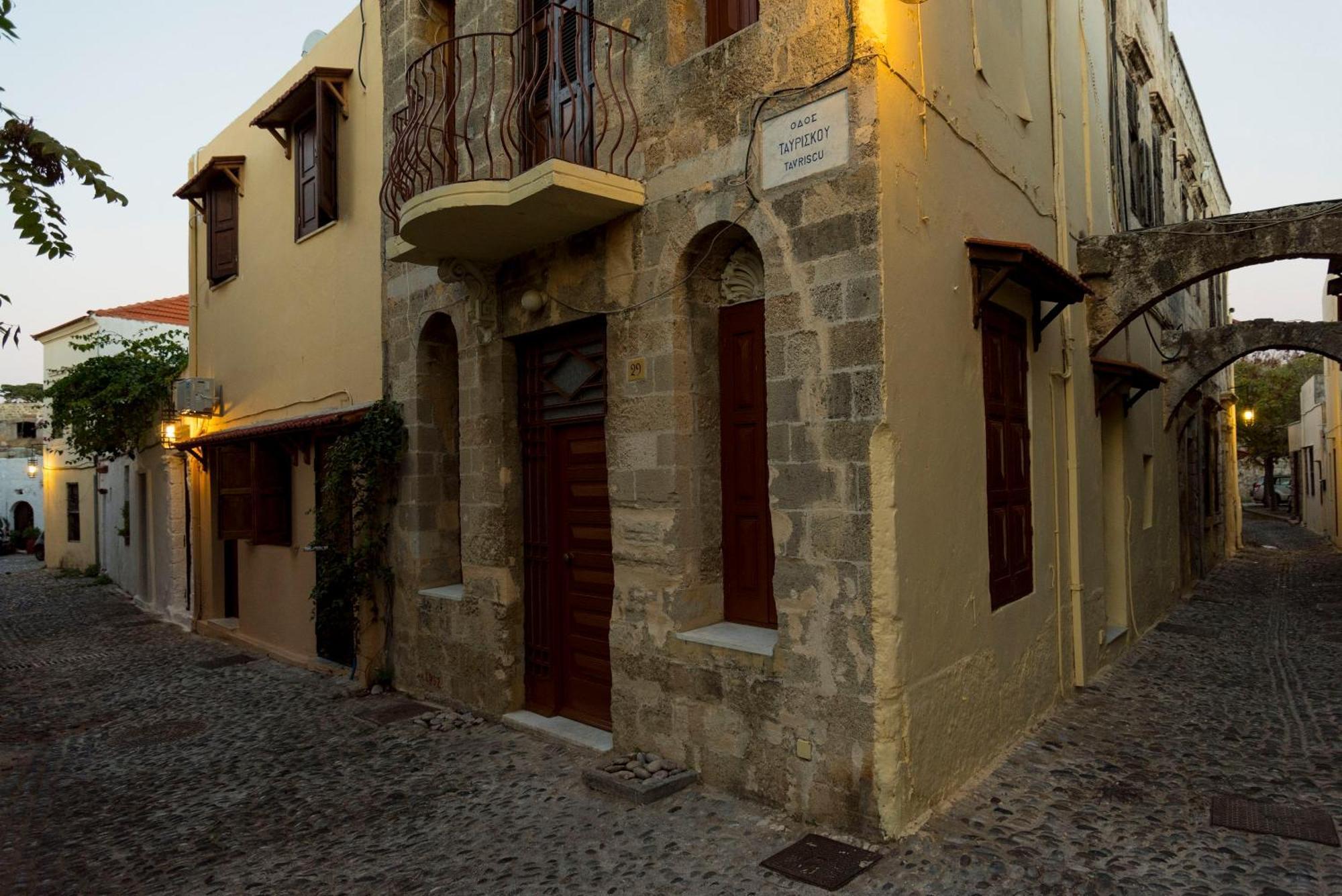 Zografos Apartments - Old Town Rhodes City Zewnętrze zdjęcie
